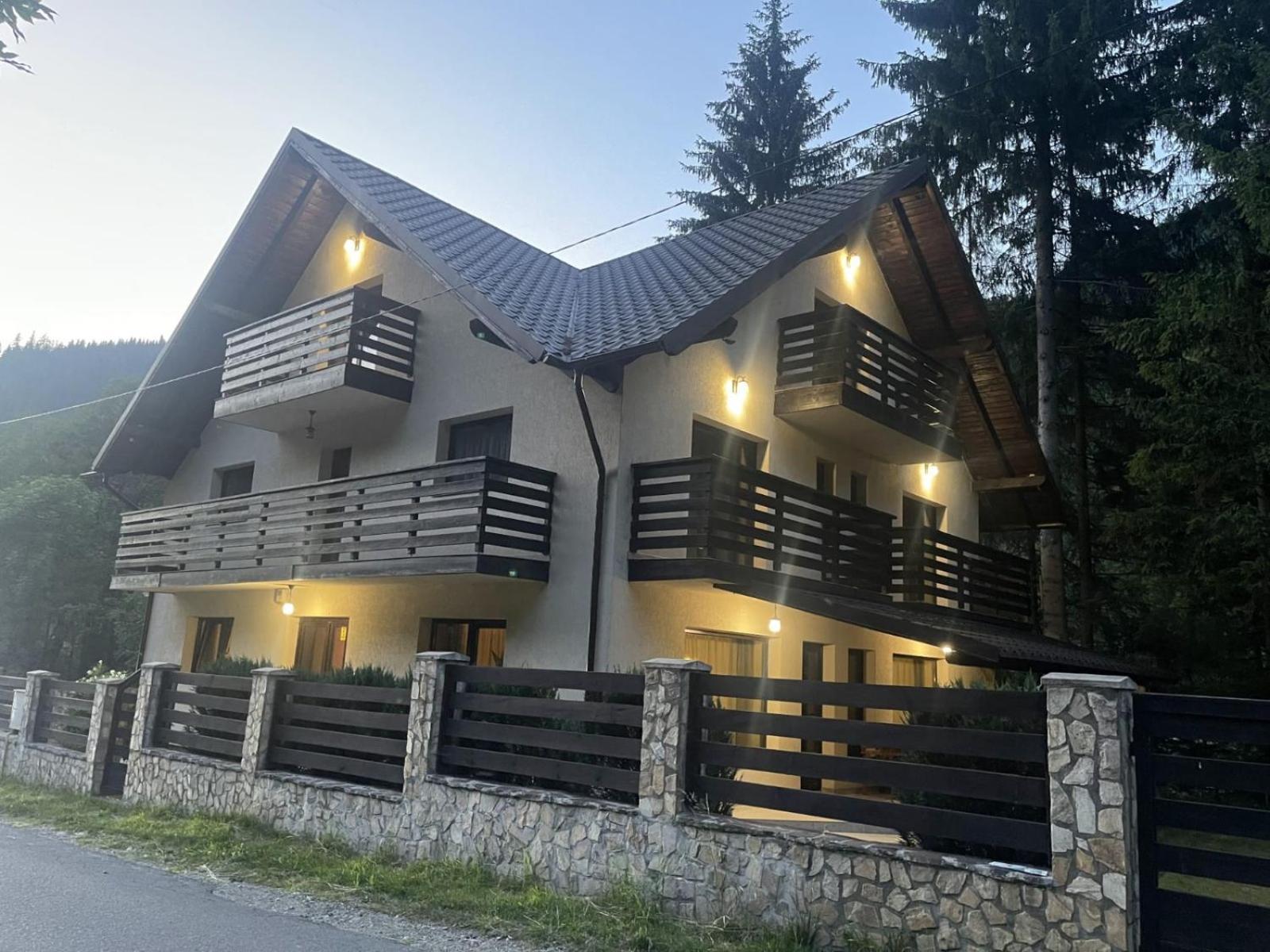 Vila Green & White Moeciu De Sus Exterior foto